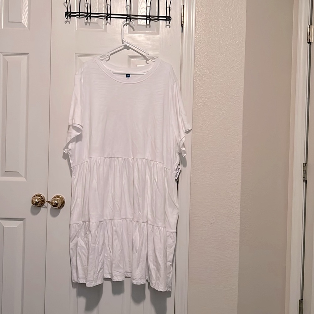 4X Old Navy White Maxi Dress. New with Tags!